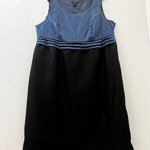 Sleeveless Blue and Black Midi Dress